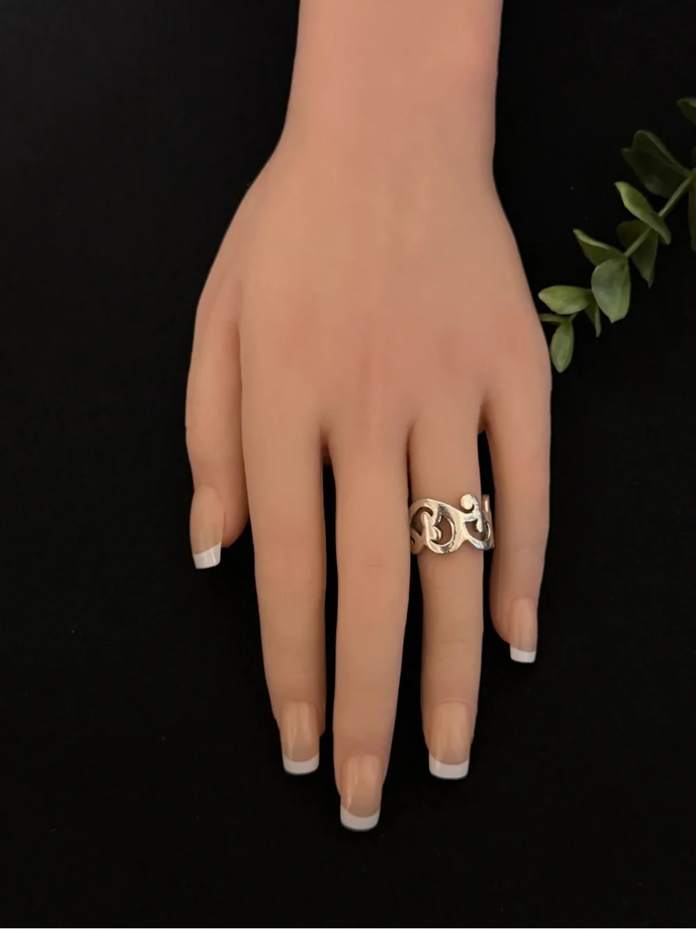Silpada‎ Sterling Silver Openwork Heart & Scroll Ring